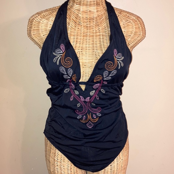 Coastal Zone swimsuit 12 - Picture 1 of 6